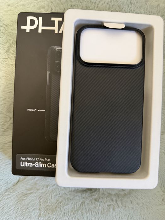 Pitaka ultra slim iPhone 17 Pro Max Black