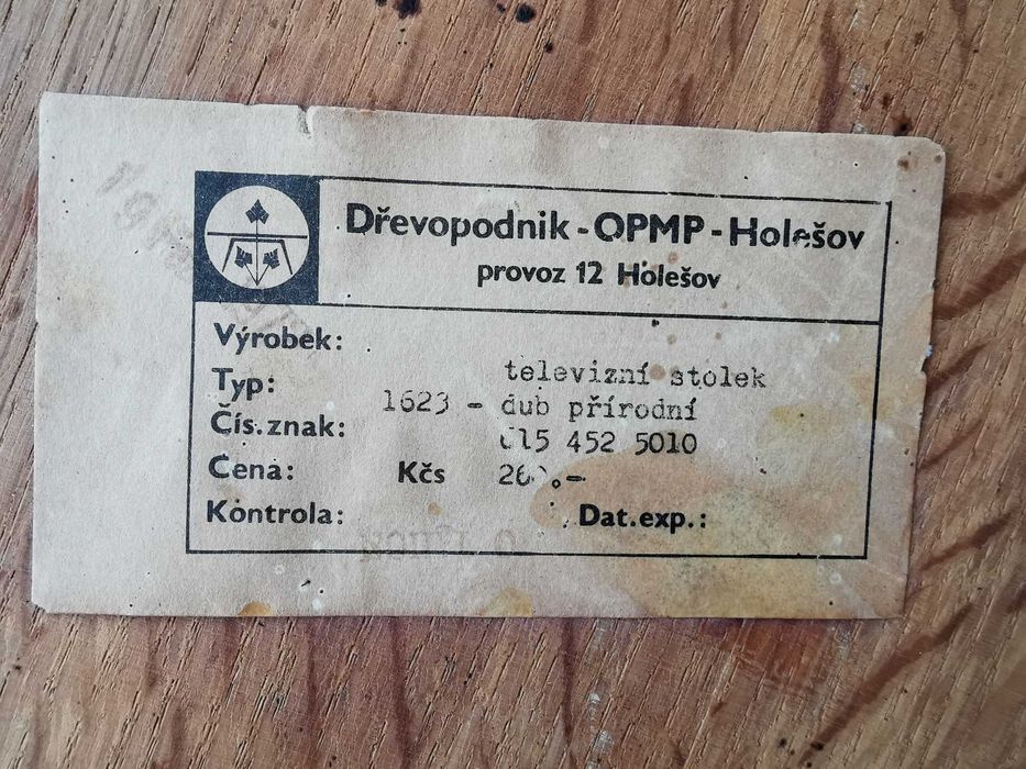 Stolik z żyłkową półką Dřevopodnik Holešov, Czechosłowacja '60,  PRL