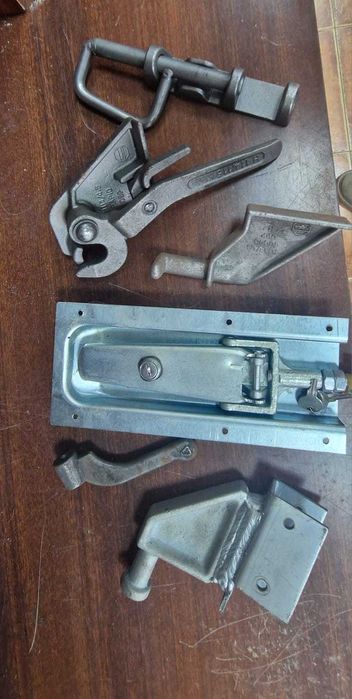 Fechos para taipais alumínio ferro inox madeira