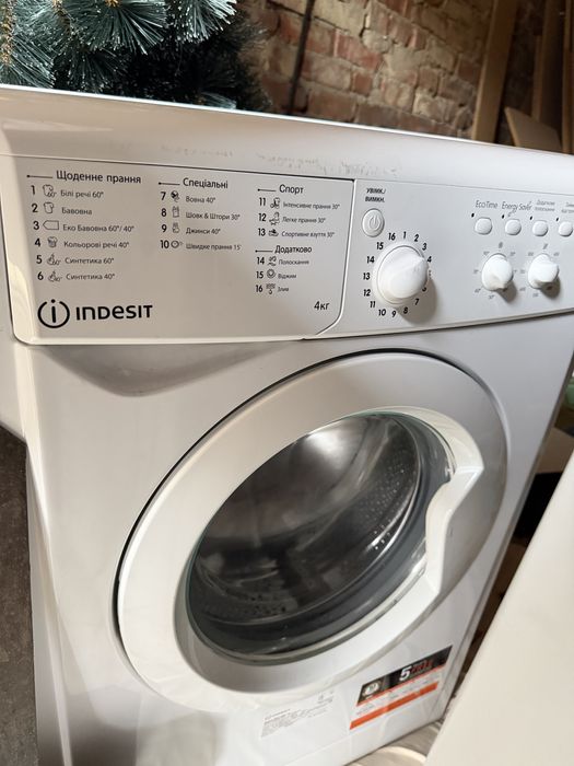 пральна машина Indesit