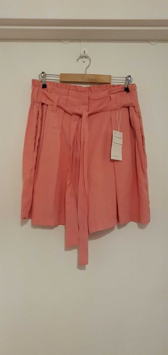 Szorty z EcoVero Szorty typu paperbag Wiskoza Wysoki stan, nowe, r.44