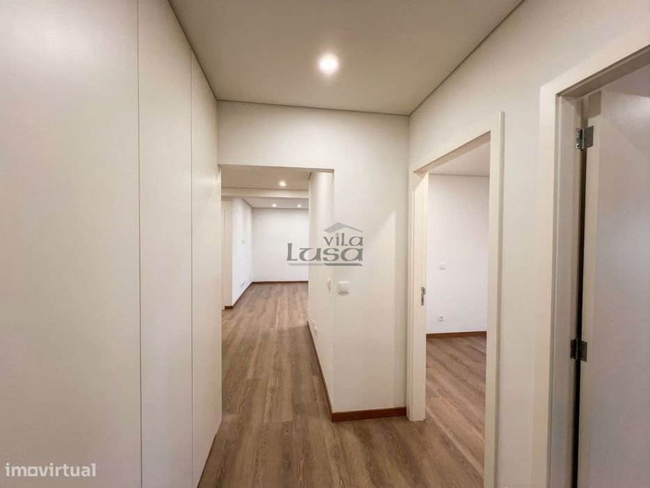 Apartamento T2+1 Renovado junto ao Arrábida Shopping | Vila Nova de...