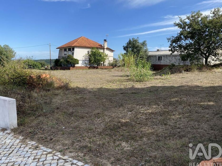 Terreno em Arrabal de 1687,00 m2
