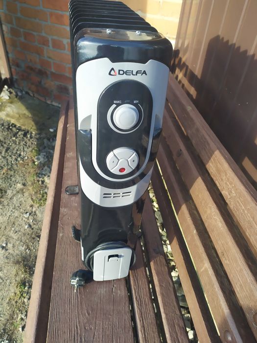 Обігрівач радіатор масляний Delfa 9 секцій