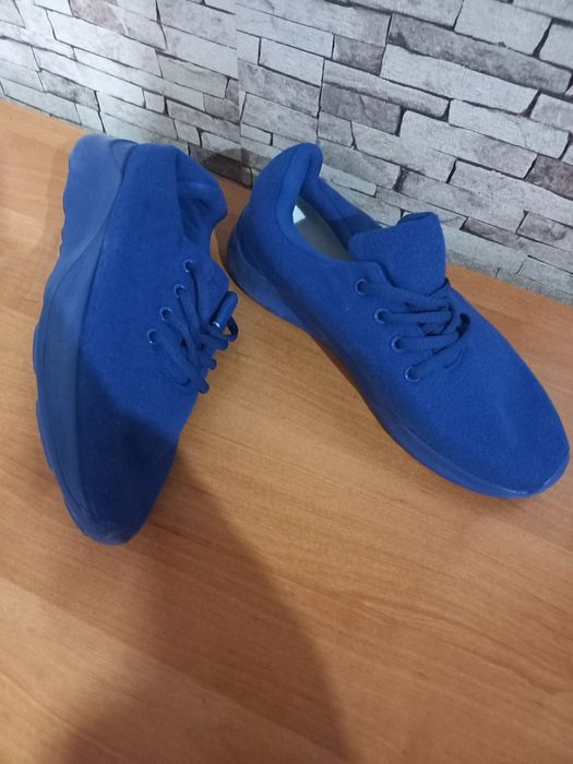 Nowe buty sportowe 39