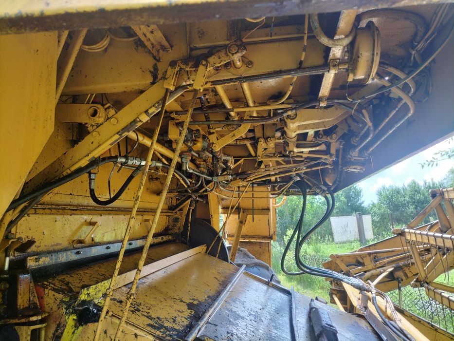 Sprzedam kombajn bizon