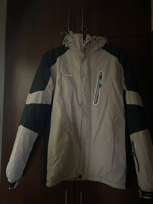 Чоловіча зимова куртка

Продам чоловічу зимову к