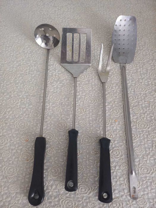Кухонний інвентар з нержавіючої сталі