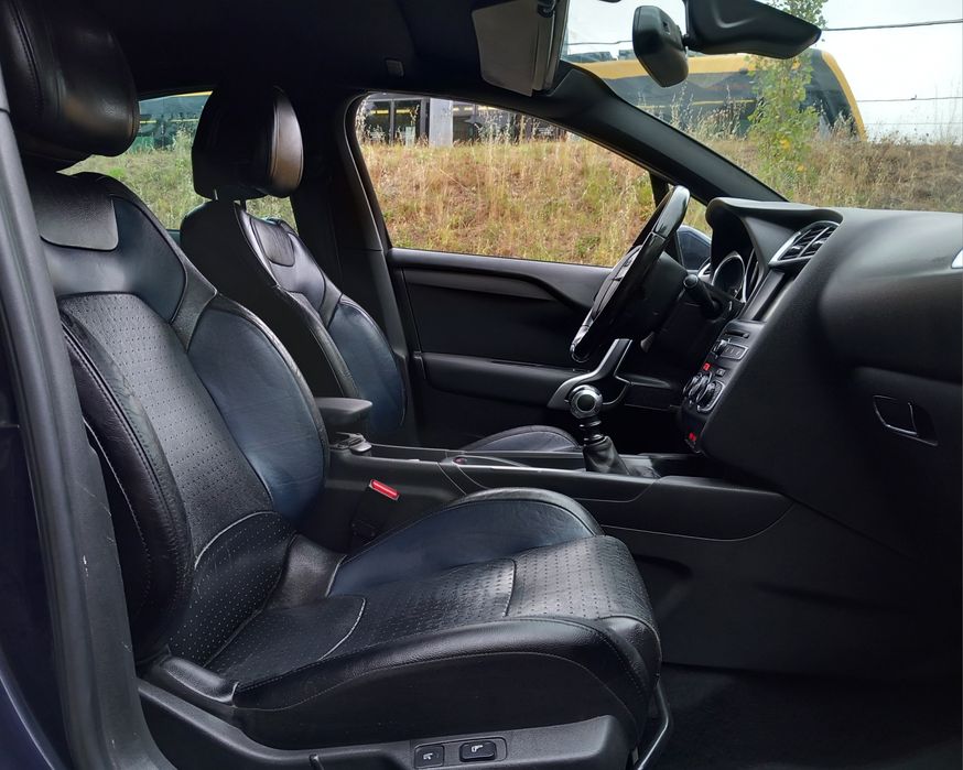 Ds4 1.6  htp 211cv. 2015