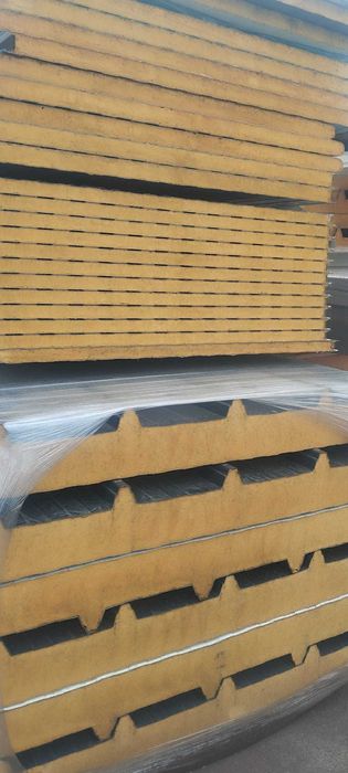 Płyta warstwowa 4,6,8, albo 12cm czy 10cm- zarówno dach jak i ściana