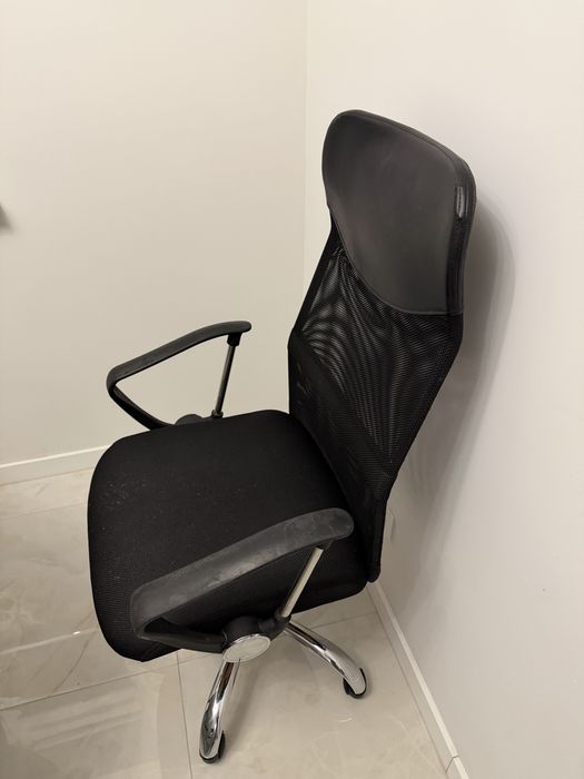 Крісло офісне компʼютерне