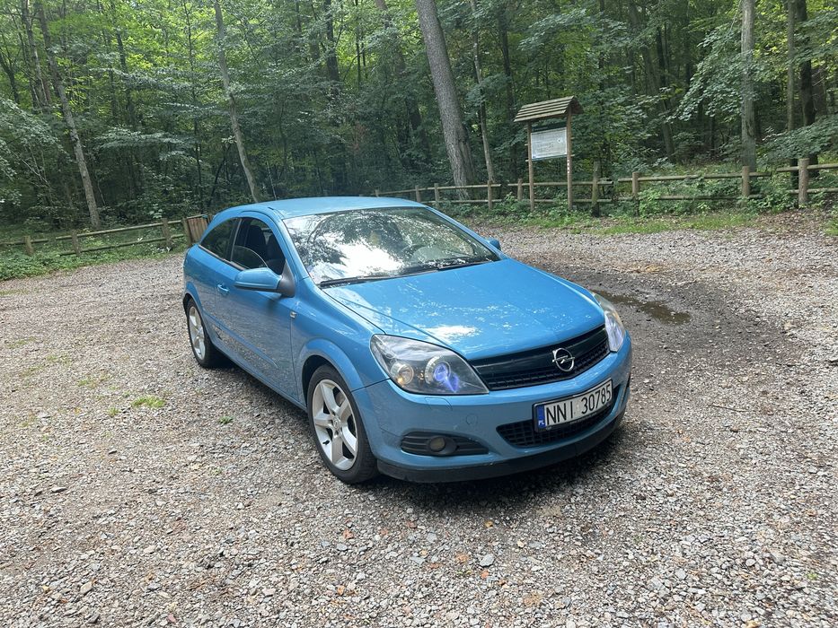 Opel Astra H GTC 1.9 cdti 150KM