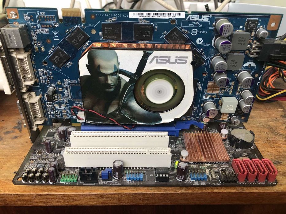 Видеокарта asus  GT9500