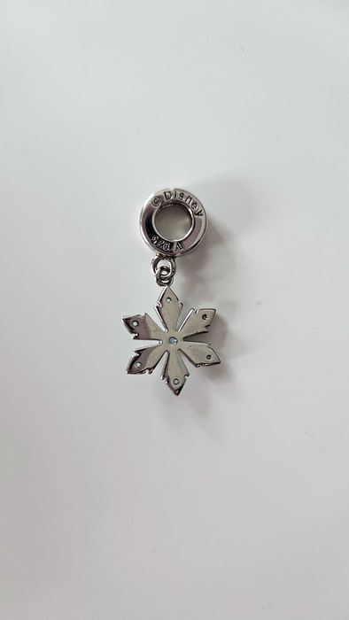 Lindo Berloque / Charm Floco de Neve Vivara Disney