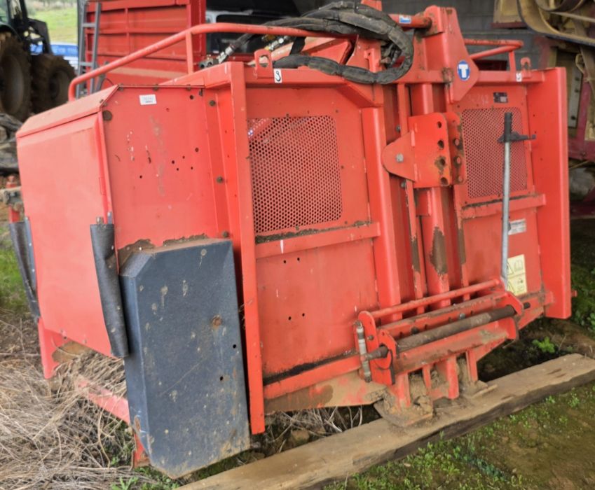 Espalhador estrume / alimentador de silagem