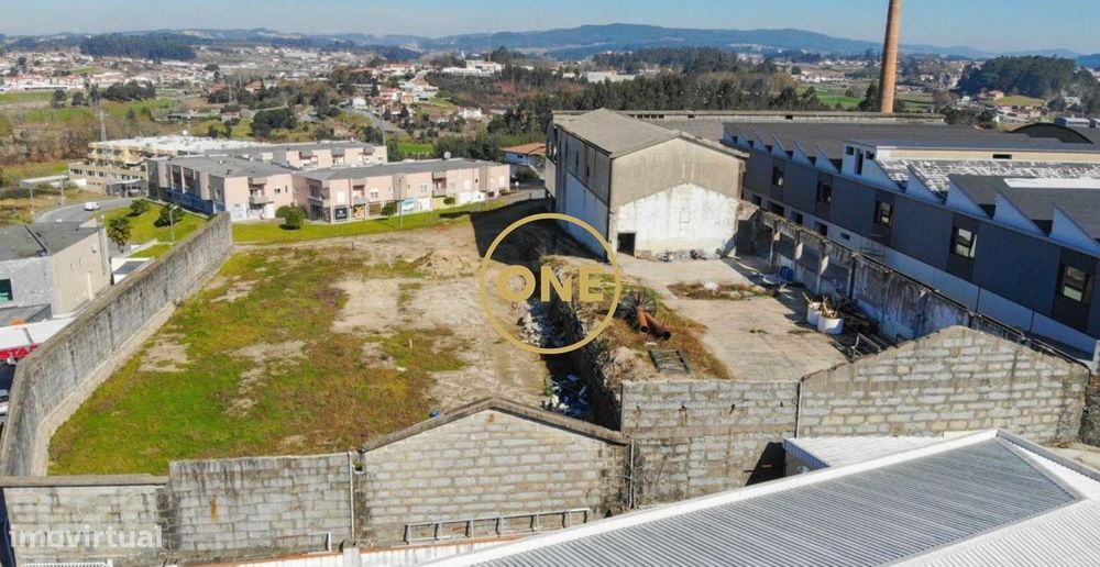TERRENO INDUSTRIAL COM PIP APROVADO | 2.010 m2 de Armazém + Logradouro