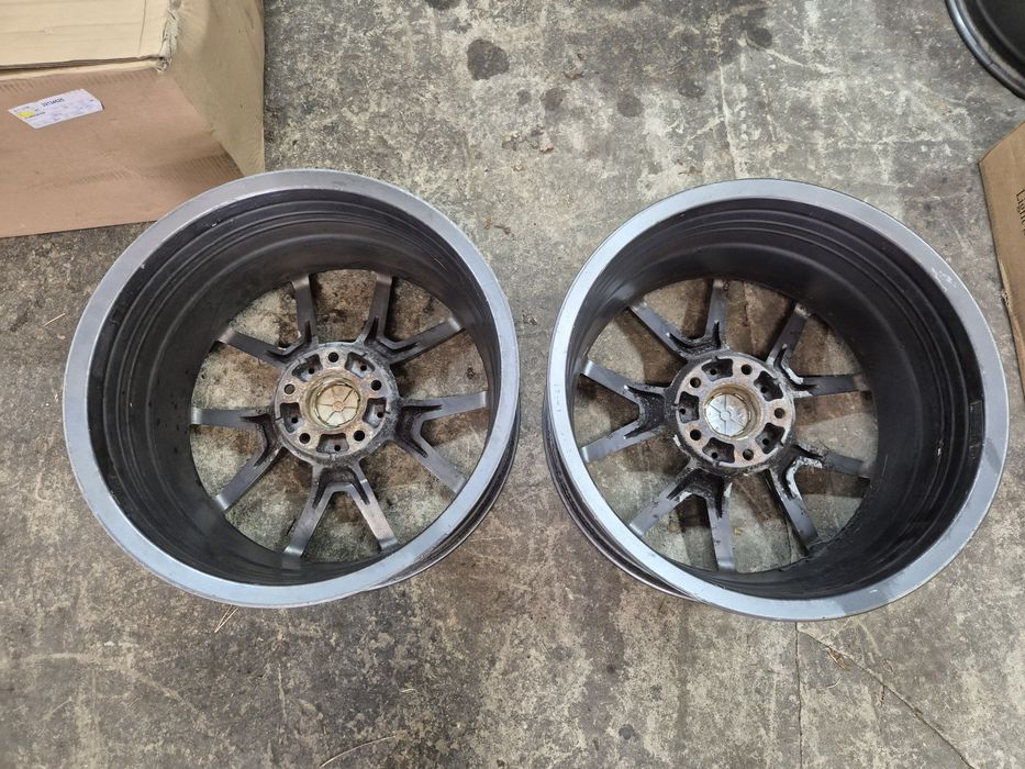 Felga BMW 18"  2szt!!! style 547 OEM 5x120 8 5J