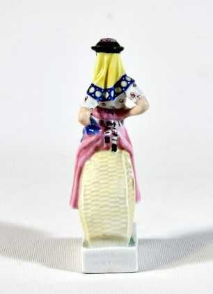 Escultura Varina em porcelana da Vista Alegre Leopoldo de Almeida