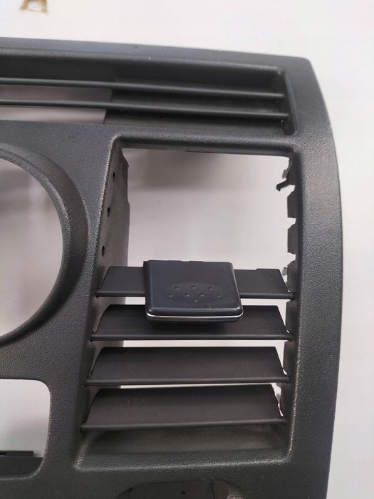 element deski rozdzielczej mercedes-benz vito viano w639