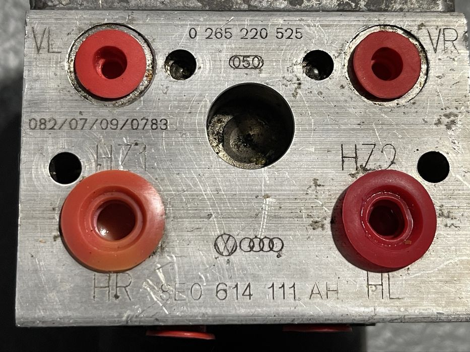 Bomba ABS Audi A4 - SEO 614 111 AH