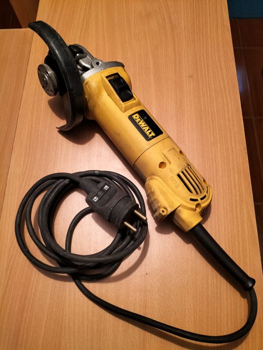 Rebarbadora DeWalt de 1400w
