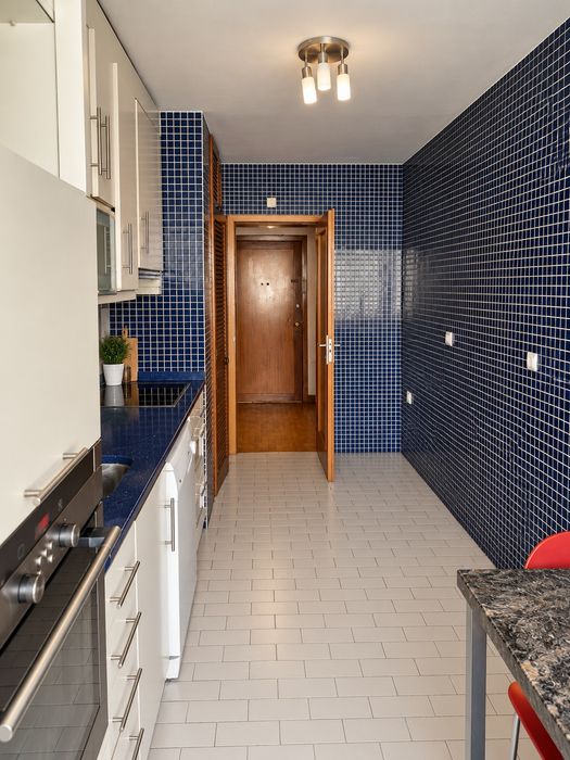 T2 Campo Alegre | Condomínio com jardim, garagem e vigilância