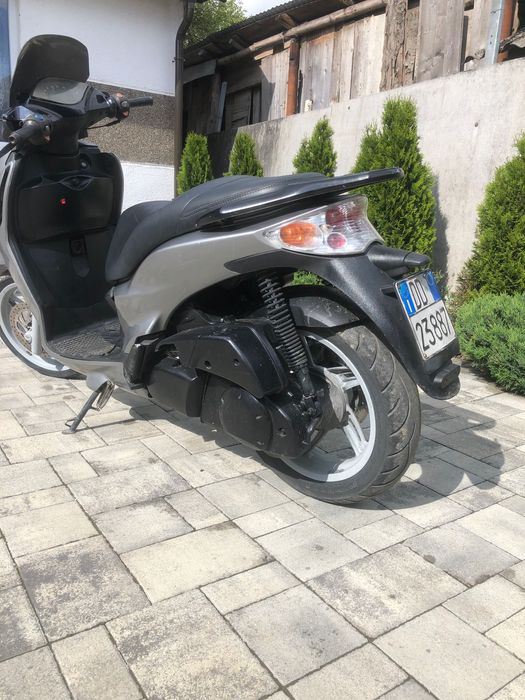 Продам скутер Malaguti Password