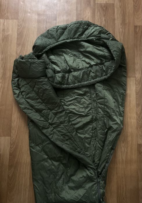 Австрійський зимовий  спальний мішок CARINTHIA Оригінал