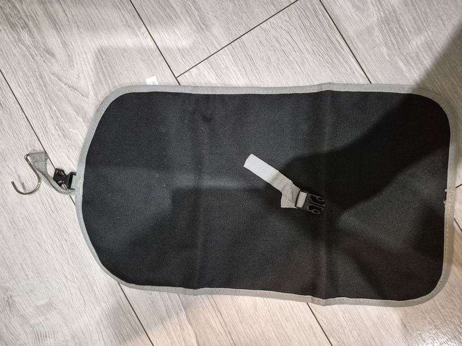 Kosmetyczka podróżna Inspirion