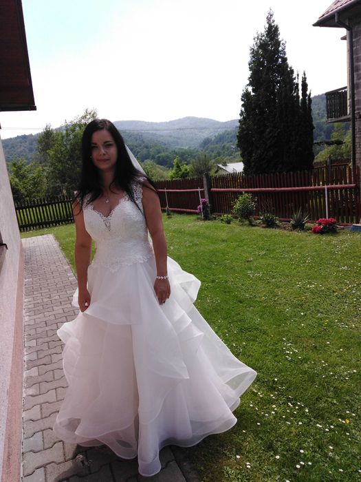 Suknia ślubna biała