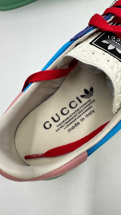 Sapatilhas adidas x Gucci Gazelle Azul Claro Tamanho 40 Novas
