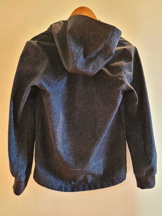 Kurtka softshell H&M ciemnoniebieska chłopięca 158 cm.