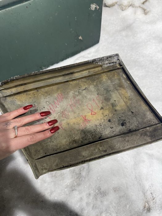 Mercedes w190 w201 листва, молдинг  правий бік