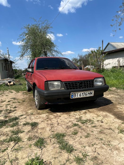 Opel ASCONA 1987 інжектор 2.0