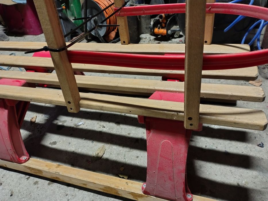 Sanki drewniane nowe