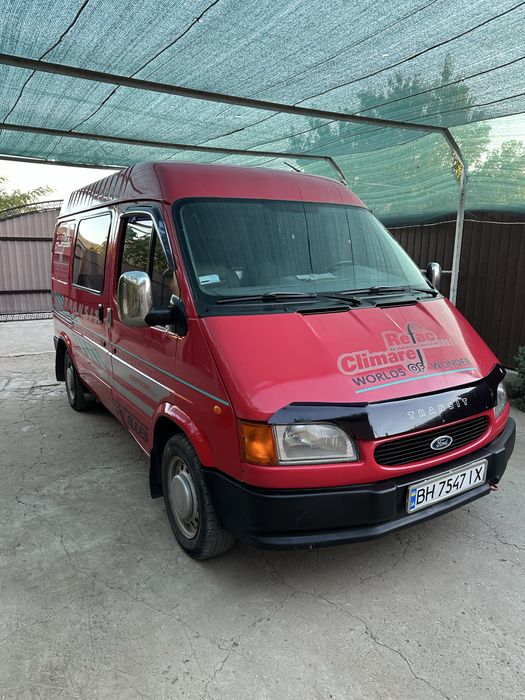Продам Ford Transit, 1998 год