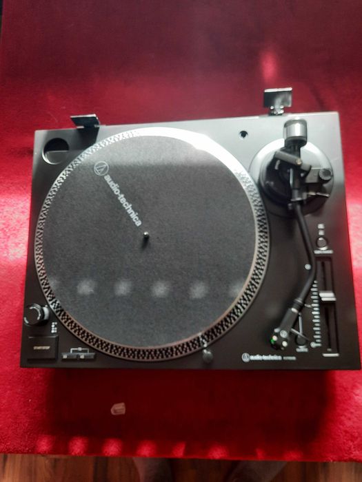 Gira-discos Audio-Technica AT-LP120XUSB