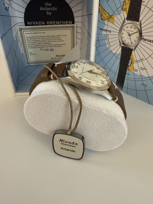 Nivada Grenchen Antarctic 35mm Eggshell Beige Luminova