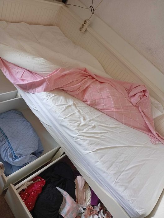 Cama solteiro com gavetão