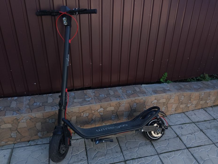 Продам электросамокат windgoo m20