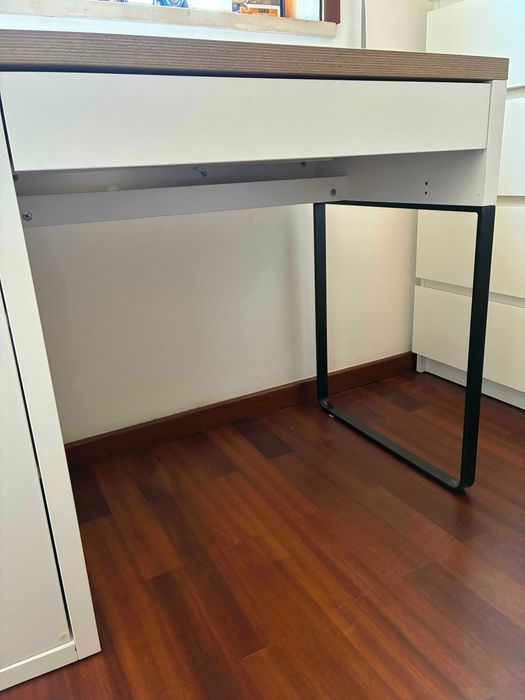 Secretária 105x50cm IKEA Micke