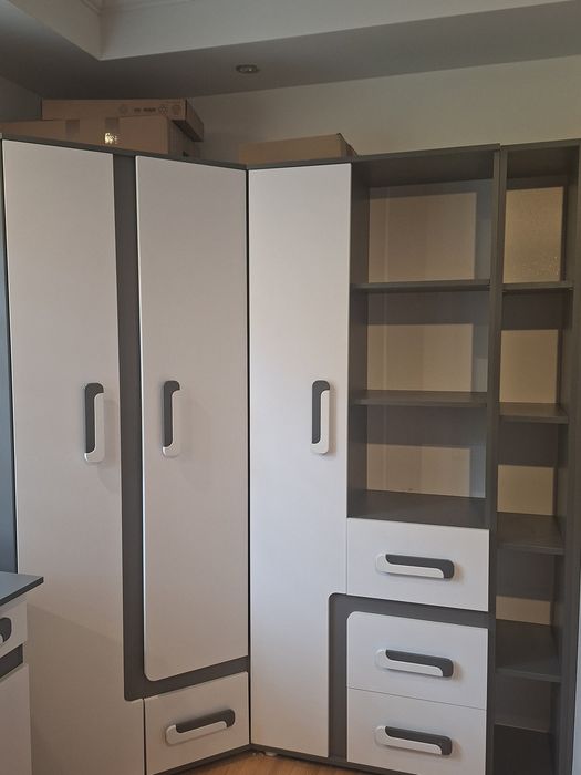 Sprzedam komplet mebli