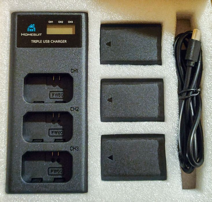 Акумулятори з зарядною станцією Sony NP-FW50