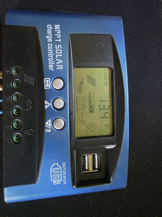 Regulator Ładowania Paneli Fotowoltaicznych 60ap.12v 24v.