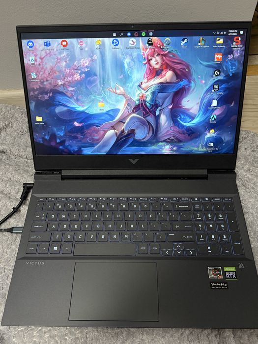 HP Victus 16-e0202nw 16,1" 144Hz R5 5600H 16GB RAM 512GB Dysk SSD RTX3050Ti Win11 Czarno- srebrny