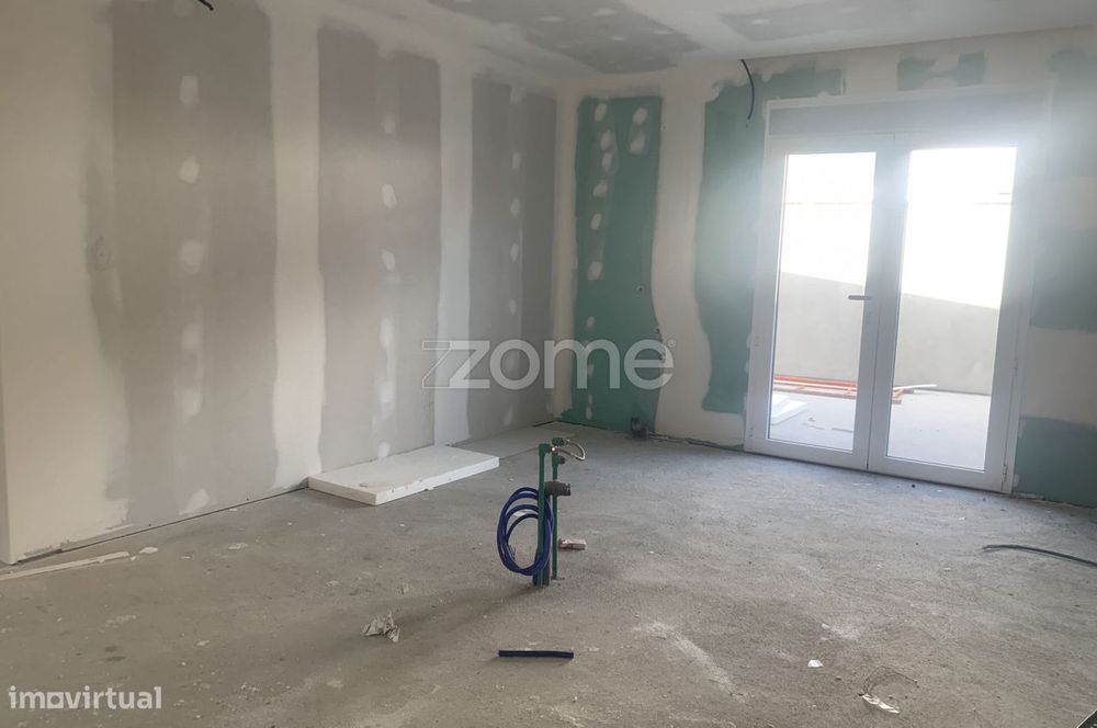 Apartamento T3 Novo com Terraço – A 2 Minutos da Cidade
