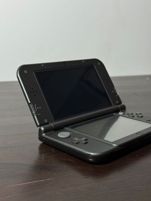 New Nintendo 3DS XL Czarna – Oryginalna | W pełni sprawna