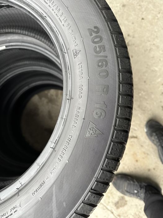 205/60/16 Continental Conti Winter Contact TS830P