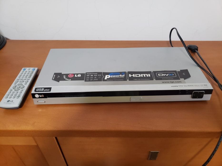 Leitor de DVD LG DVX298H HDMI com comando.