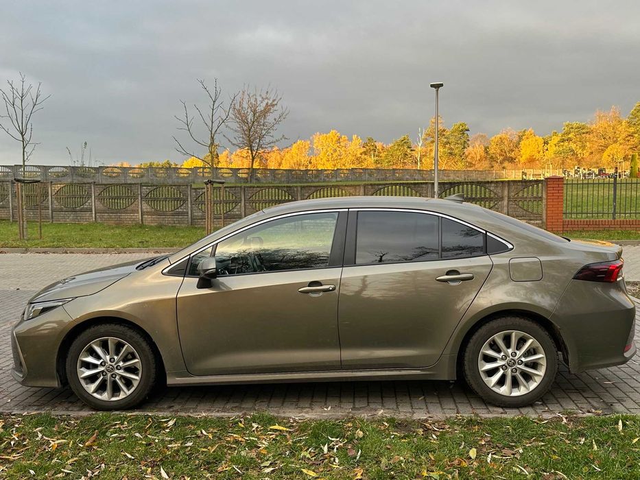 Toyota Corolla rok 2022  1,5  benzyna SALON POLSKA